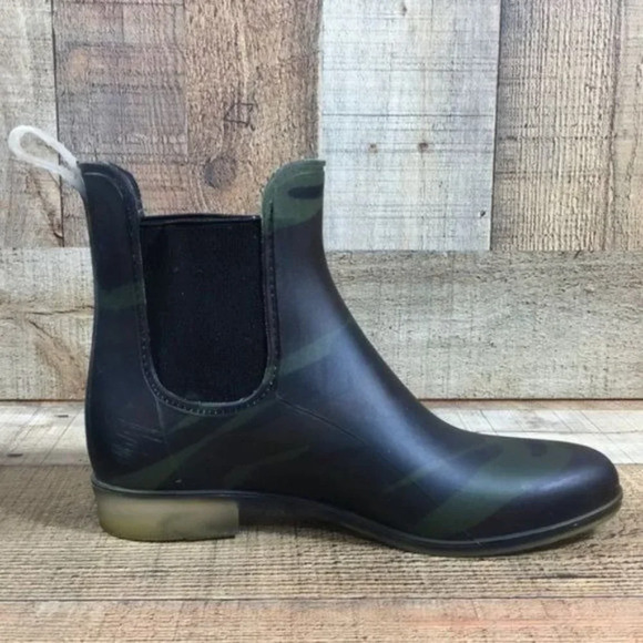J. Crew Black Green Swirl Rubber Chelsea Boots Womens 7 Slip On Ankle Bootie - Picture 5 of 12